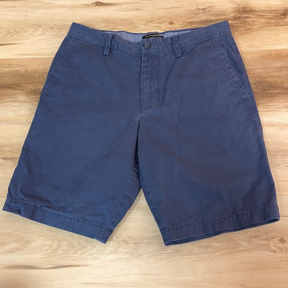 Banana Republic Aiden Short Mens 30 Navy Blue Flat Front Chino - Picture 2 of 7